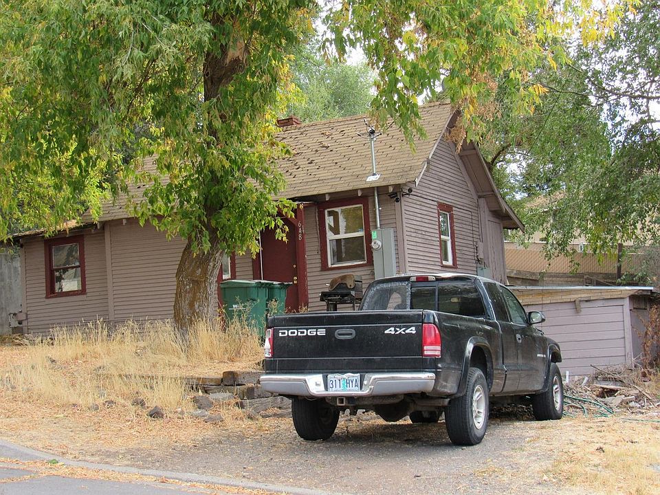 2nd image of 648 Prescott St