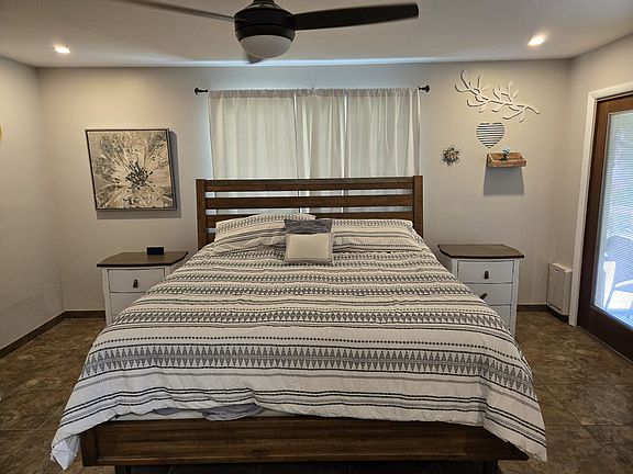 2nd image of 999 N Caribe Ave #B