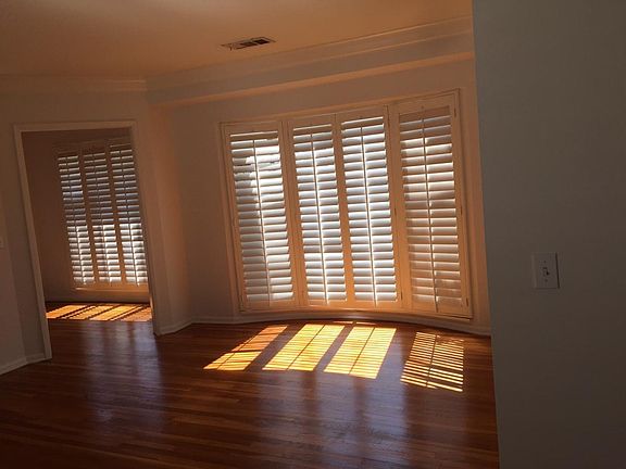 4th image of 176 S Orange Grove Blvd APT 232