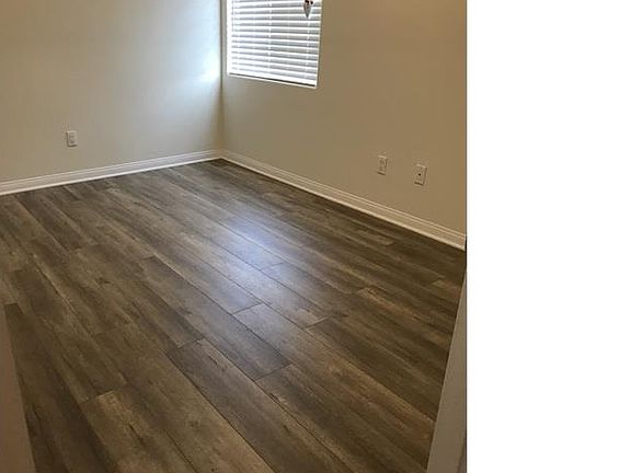 3rd image of 1309 W 90th Pl