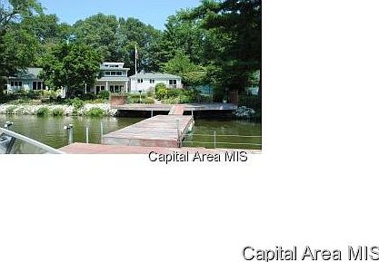 3rd image of 26 Maple Grove Ln