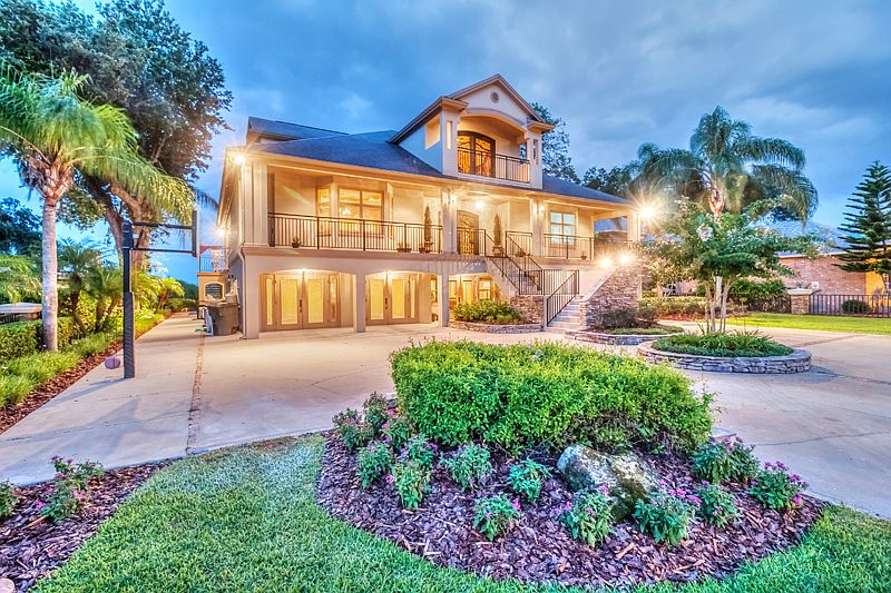 1st image of 345 Coquina Ave