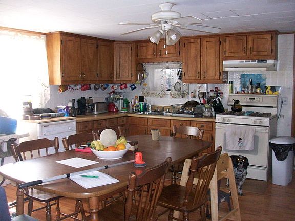 2nd image of 38 West St