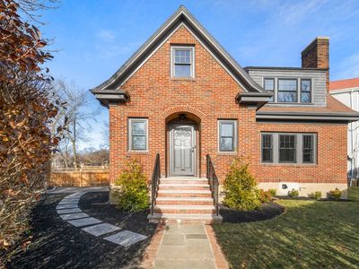 209 High St, Brookline, MA, 02445