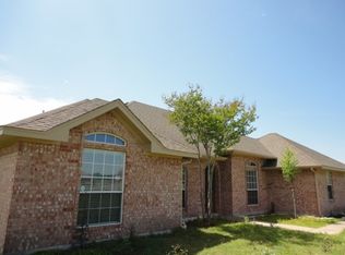 1100 Westminister Dr, Waxahachie, TX 75165