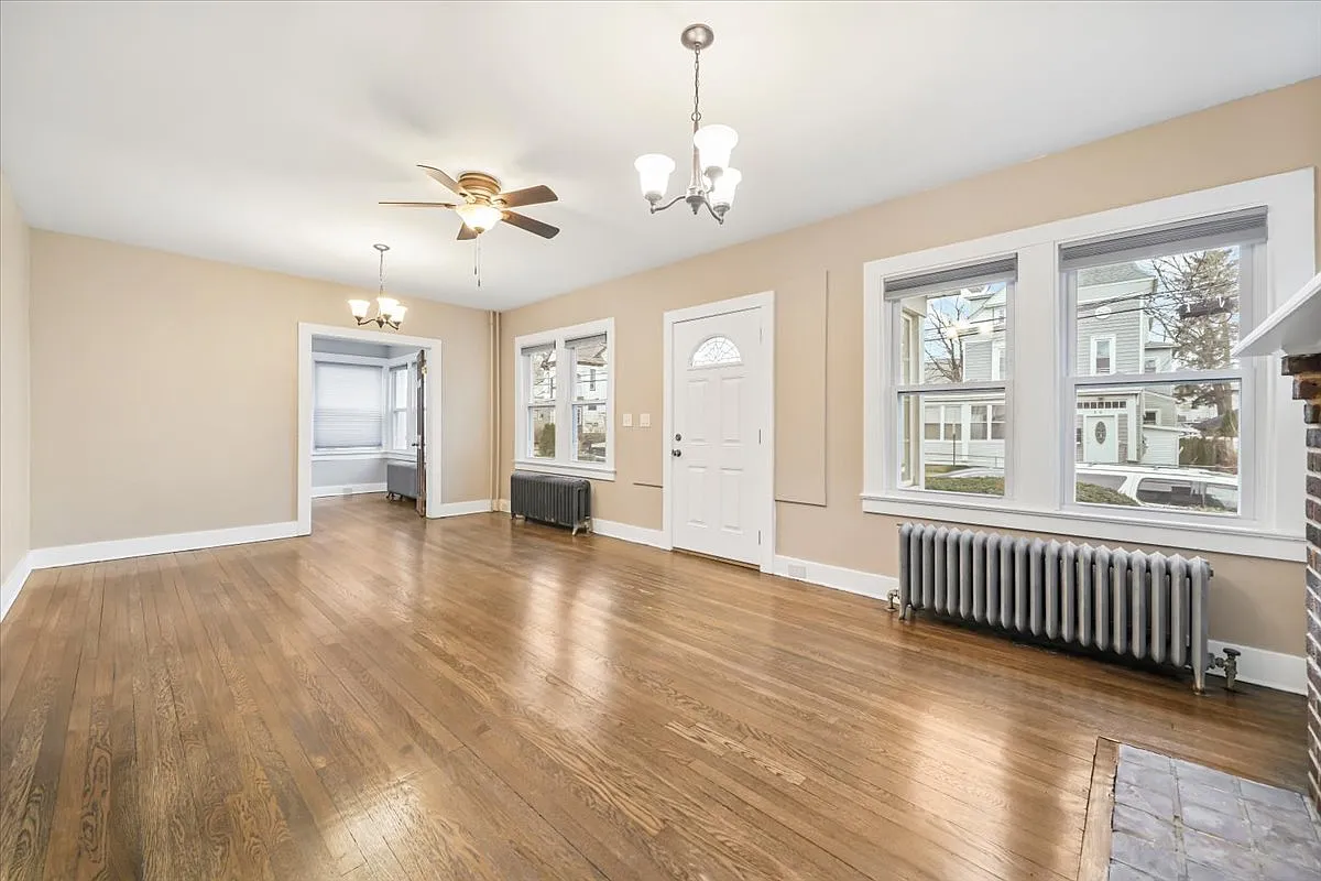 2 bed, 952 sqft, $2,650 — Photo 2