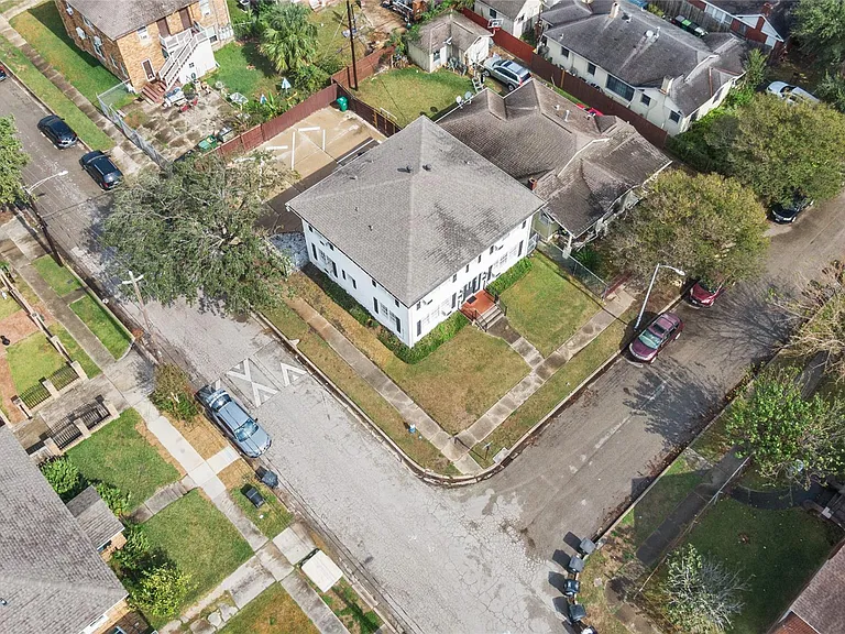 3901 Dallas St #D — Photo 21