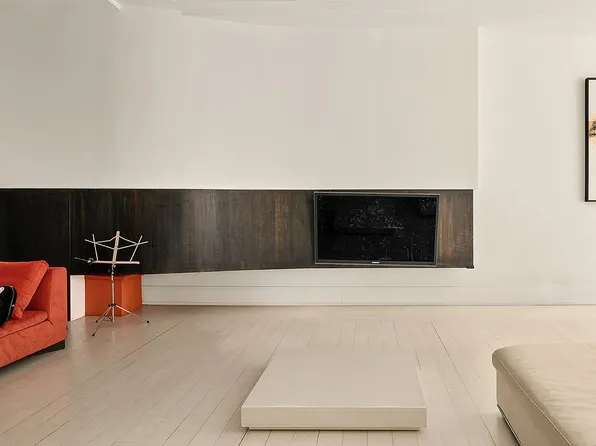 24 E 21st St APT 2, New York, NY 10010