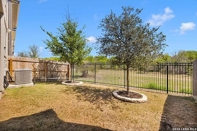 3 bed, 2.5 bath, 1692 sqft, $3,000 — Photo 1