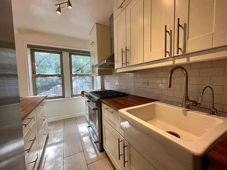 48-50 44th St #2B — Photo 7
