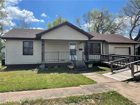 305 W Russell Ave, Seminole, OK 74868