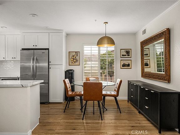 3rd image of 181 S Cross Creek Rd