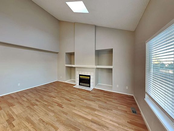 3rd image of 19741 E Bellewood Dr