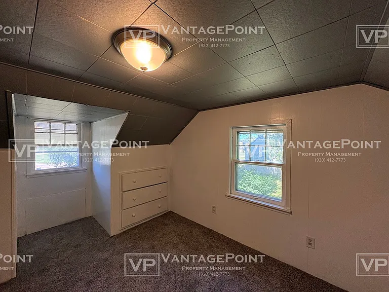 2224 Ullmer Ct — Photo 16