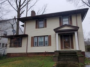 2537 S Taylor Rd, Cleveland Heights, OH 44118