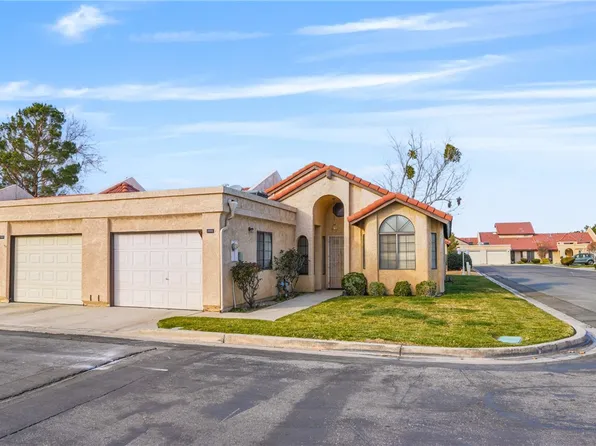 19144 Cedar Dr, Apple Valley, CA 92308