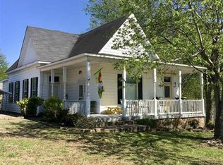 409 E Valley St, Morrilton, AR 72110