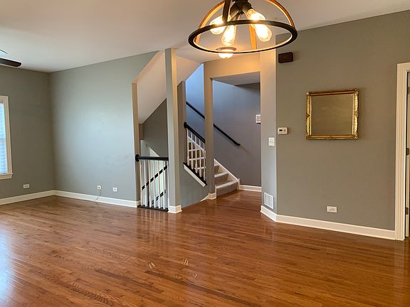 3rd image of 461 Kenilworth Ave #461