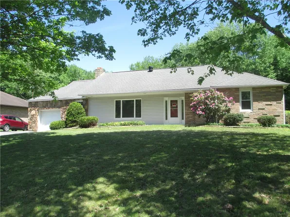 680 Pike Rd, Johnstown, PA 15909