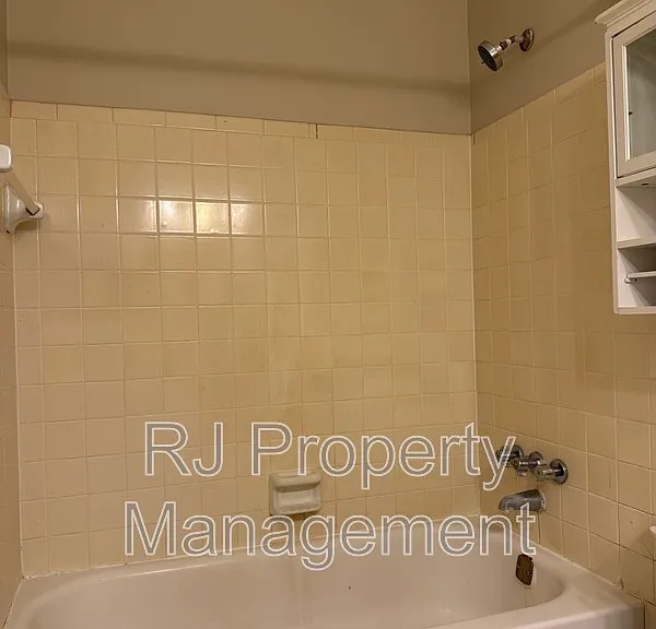 3400 Lord Dunmore Cv — Photo 36
