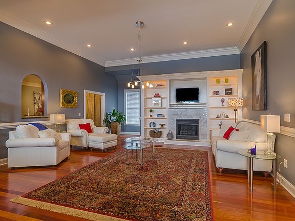 2nd image of 464 Sweetgrass Ln