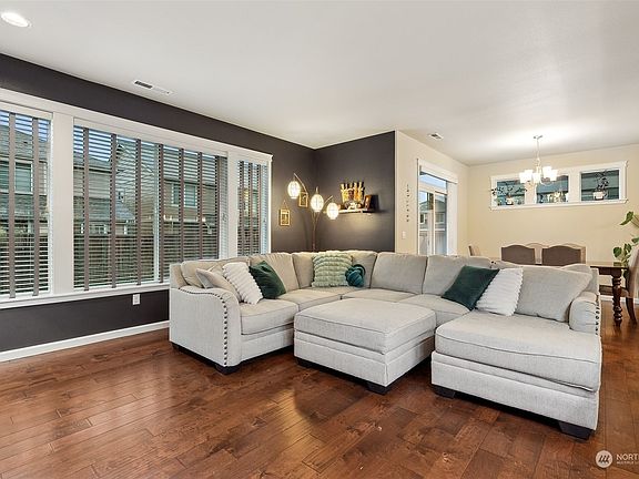 5th image of 5509 James Place SE