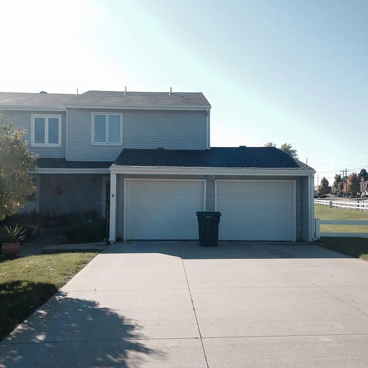 end unit, oversize garage