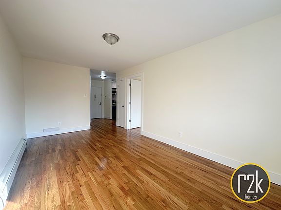 4th image of 25-88 Steinway St #3L