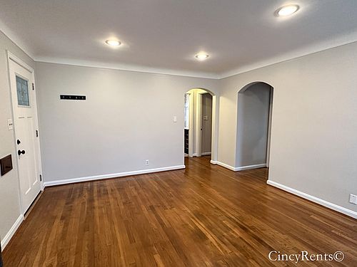 4th image of 4117 Paxton Ave
