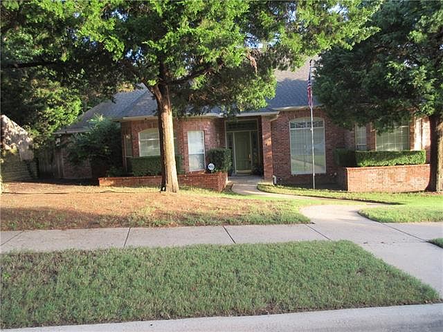 1st image of 1821 Wood Dale Cir