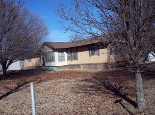 823 S Gulf St, Holdenville, OK 74848
