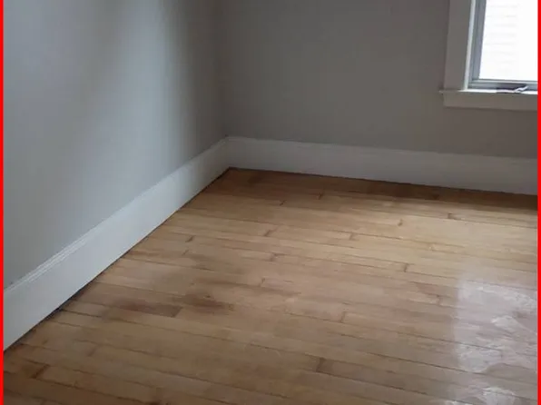 19 Stevens St Unit 1, Lowell, MA 01851