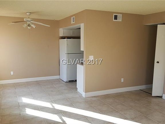 2nd image of 1446 Garden Cir APT B