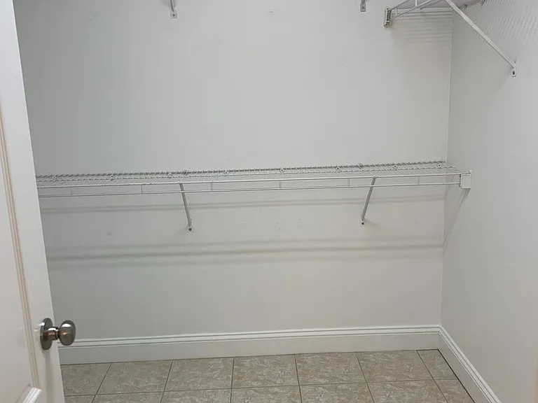1679 E La Quinta Dr — Photo 23
