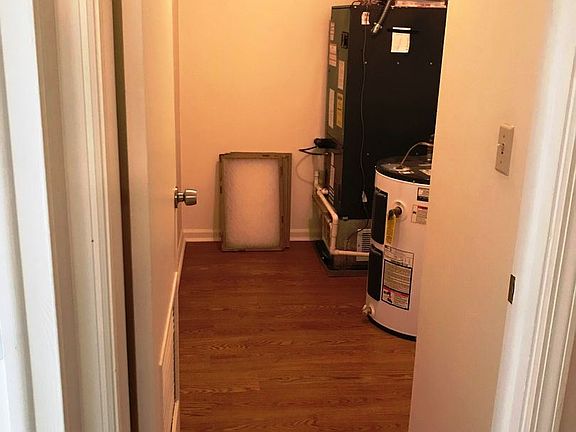 5th image of 8890 Royal Manor Dr #8353572