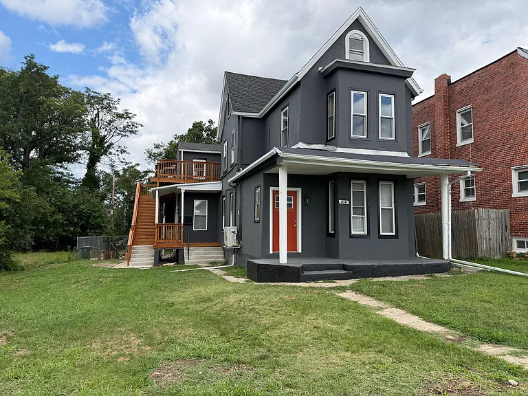 618 Chestnut Hill Ave — Photo 10