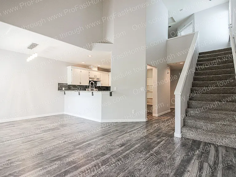 12530 SE Taggart St — Photo 10