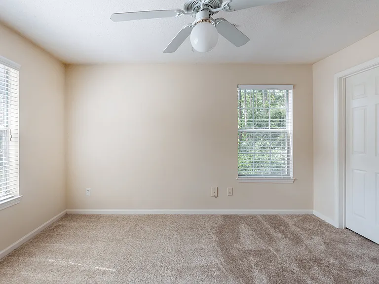 The Retreat at Grande Lake Apartments — Photo 42