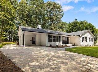 245 E Cornwall Rd, Cary, NC 27511