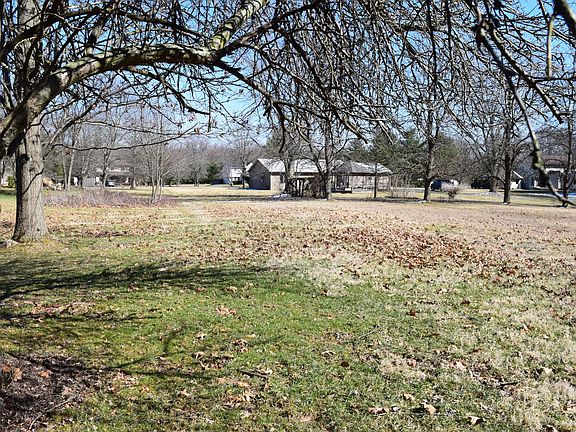 4th image of 4050 Treeline Ct