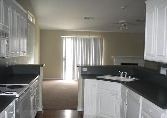 5th image of 5 Forestwood Dr