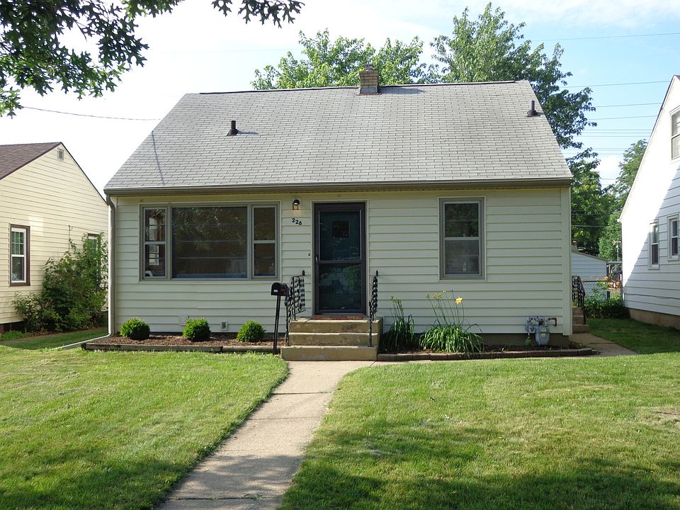 1st image of 226 Grand Blvd
