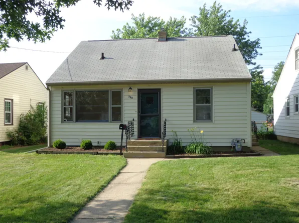 226 Grand Blvd, Loves Park, IL 61111