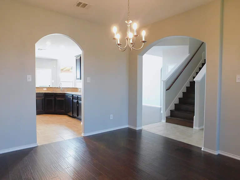 14904 Riverside Dr — Photo 5