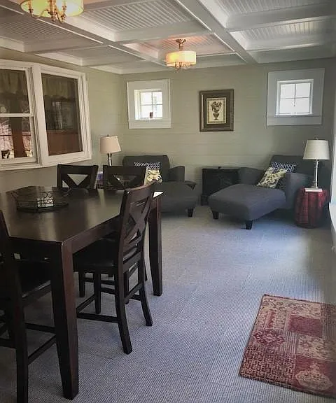 Hughes Ct — Photo 8