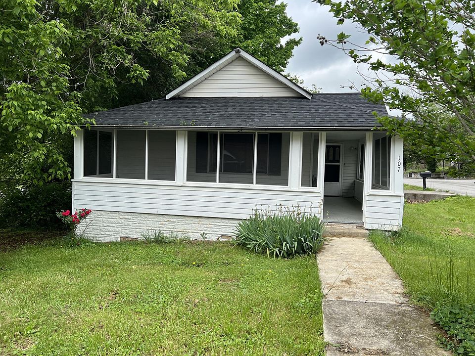 1st image of 107 Birch St