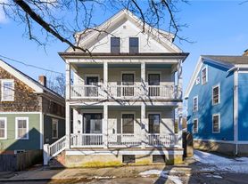 19 Walnut St