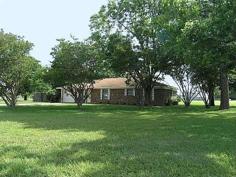 2nd image of 202 Spur Ranch Rd #Dd