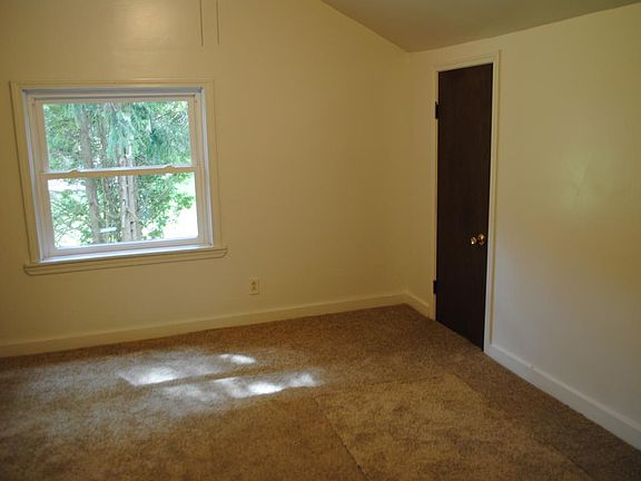 2nd image of 580 Sky Valley Dr