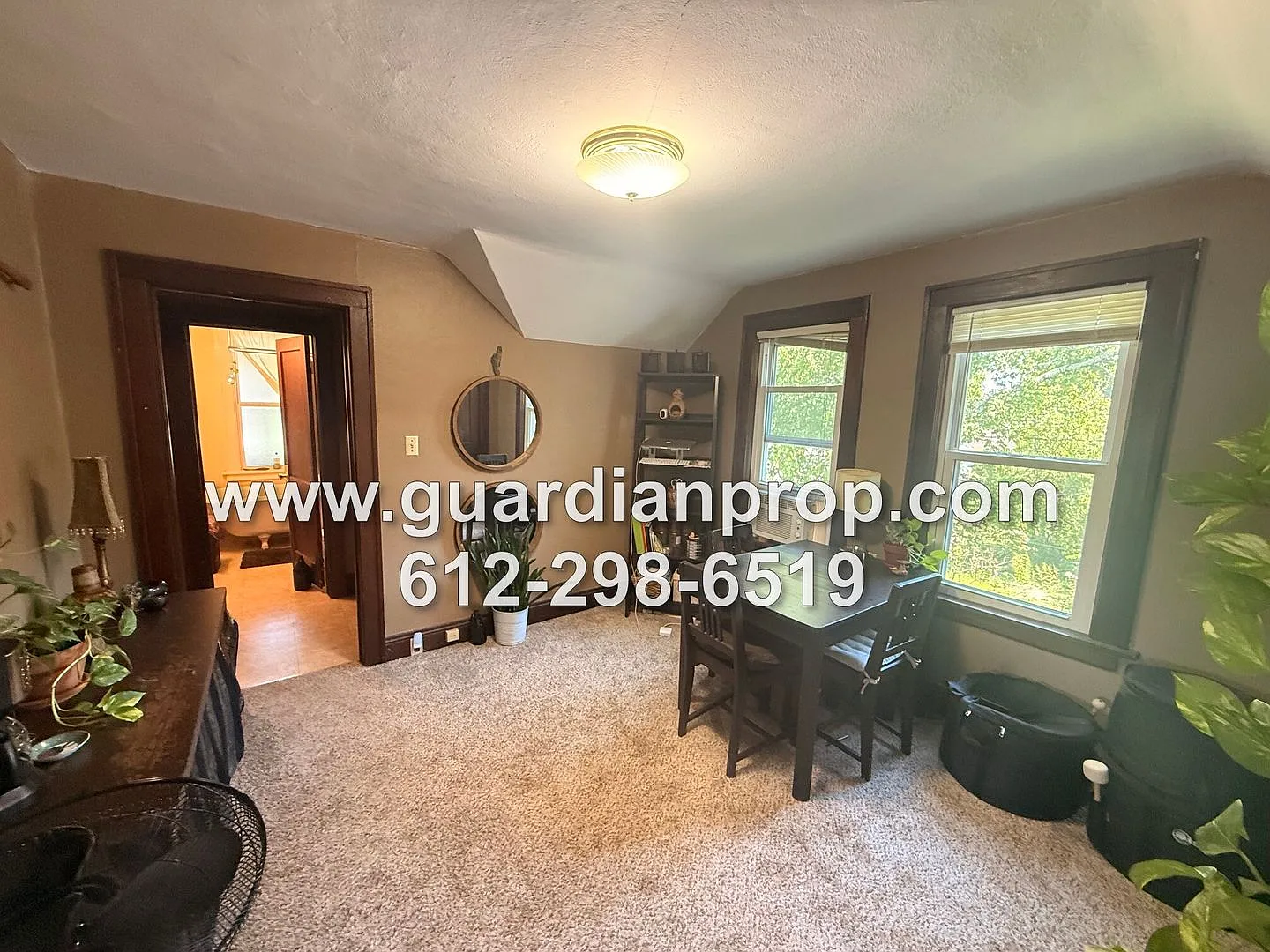 1333 James Avenue — Photo 3